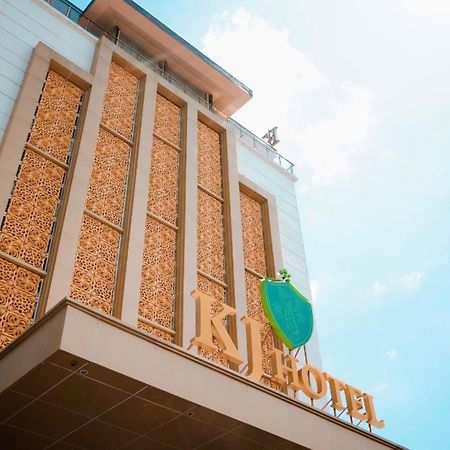 โรงแรมเคเจ ย้อกยาการ์ต้า ยอกยาการ์ตา ภายนอก รูปภาพ