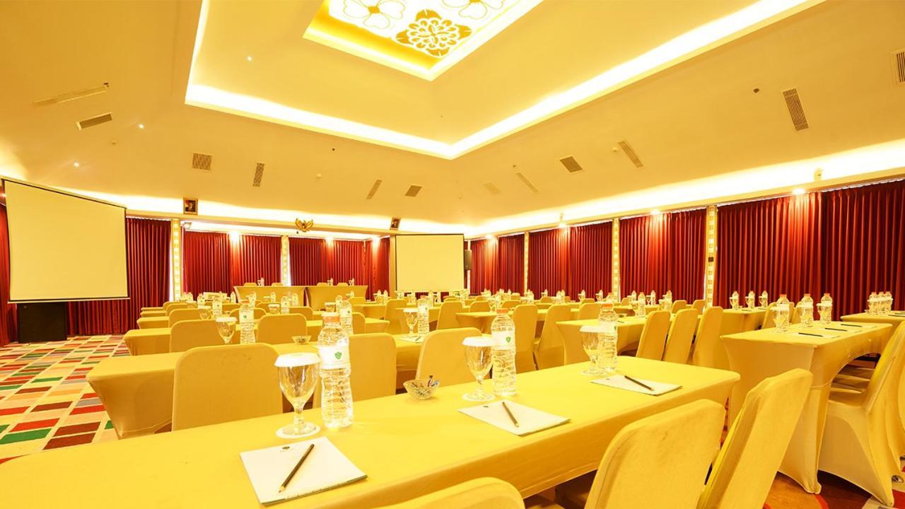 โรงแรมเคเจ ย้อกยาการ์ต้า ยอกยาการ์ตา ภายนอก รูปภาพ